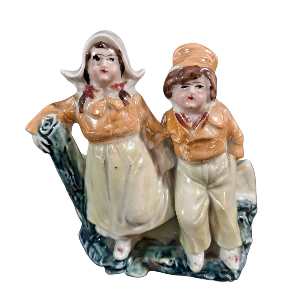 Vintage Porcelain Dutch Boy & Girl Planter #4110